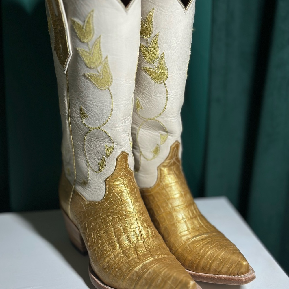 Limited Edition -One of a Kind- Elegant Gold and Cream Caiman Heeled Boots